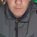 Знакомства: Максим, 18 лет, Зерноград