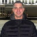 Знакомства: Максим, 21 год, Уссурийск