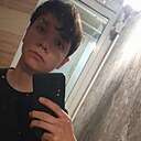 Знакомства: Максим, 18 лет, Нахабино