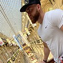 Знакомства: Андрей, 34 года, Тюмень