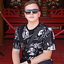Знакомства: Максим, 24 года, Самара