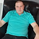 Знакомства: Yuriy, 34 года, Тюмень