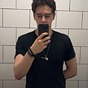 Знакомства: Maxim, 19 лет, Екатеринбург