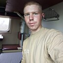 Знакомства: Денис, 22 года, Милютинская