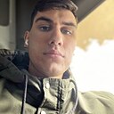 Знакомства: Илья, 24 года, Самара