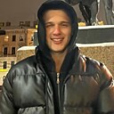 Знакомства: Артем, 25 лет, Луганск
