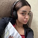 Знакомства: Арина, 19 лет, Артем
