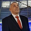 Знакомства: Валерий, 50 лет, Новомосковск