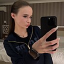 Знакомства: Сонечка, 18 лет, Москва