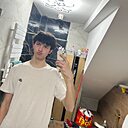 Знакомства: Ruslan, 18 лет, Пиотрков-Трыбунальски