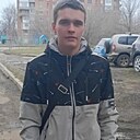 Знакомства: Андрей, 23 года, Макеевка