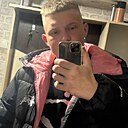 Знакомства: Максим, 21 год, Слоним