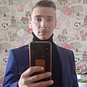 Знакомства: Валерий, 27 лет, Курган