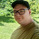 Знакомства: Владислав, 26 лет, Уссурийск