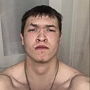 Знакомства: Дмитрий, 20 лет, Тюмень
