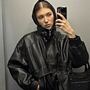 Знакомства: Вика, 18 лет, Санкт-Петербург