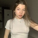 Знакомства: Алина, 21 год, Череповец