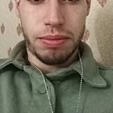 Знакомства: Данил, 21 год, Магадан