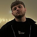 Знакомства: Vazgen, 21 год, Ереван