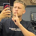 Знакомства: Ilya, 19 лет, Лунинец