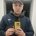 Знакомства: Максим, 32 года, Ялта