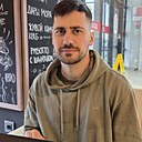 Знакомства: Антон, 37 лет, Москва