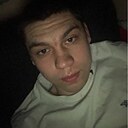 Знакомства: Гена, 18 лет, Омск