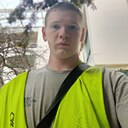 Знакомства: Кирилл, 18 лет, Ялта