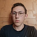 Знакомства: Виталий, 19 лет, Симферополь