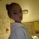 Знакомства: Полина, 18 лет, Москва