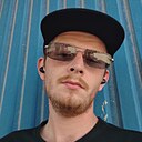 Знакомства: Виктор, 32 года, Феодосия