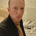Знакомства: Павел, 38 лет, Ленинградская