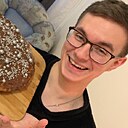 Знакомства: Владислав, 22 года, Казань