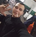 Знакомства: Данил, 24 года, Осинники