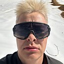 Знакомства: Максим, 20 лет, Алдан