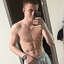 Знакомства: Денис, 26 лет, Челябинск