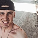 Знакомства: Александр, 32 года, Луга