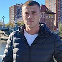 Знакомства: Максим, 33 года, Луга