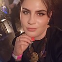 Знакомства: Карина, 32 года, Бишкек