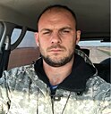 Знакомства: Олег, 40 лет, Орловский