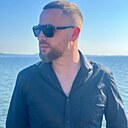 Знакомства: Анатолий, 32 года, Тольятти