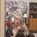 Знакомства: Виктория, 25 лет, Санкт-Петербург