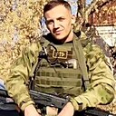 Знакомства: Максим, 32 года, Москва