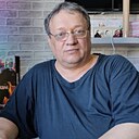 Знакомства: Михаил, 66 лет, Москва