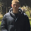 Знакомства: Roman, 21 год, Калуга