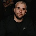 Знакомства: Игорь, 35 лет, Новосибирск