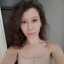 Знакомства: Лена, 23 года, Тюмень