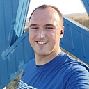 Знакомства: Илья, 32 года, Керчь
