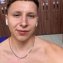 Знакомства: Макс, 18 лет, Владивосток