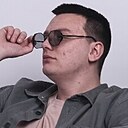 Знакомства: Олег, 25 лет, Карпинск